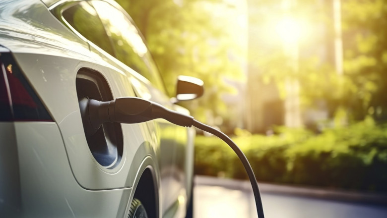 scumpirea carburantilor creste vanzarile de masini electrice daca o incarc ma costa 100 de lei daca ii bag benzina ma costa 1 000 69c7635e41377