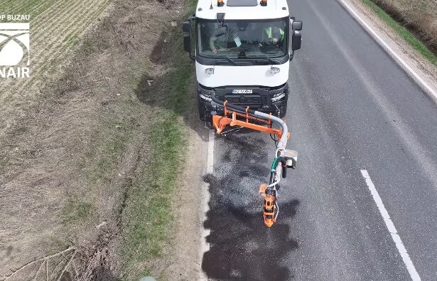 super masina de reparat gropi adusa in romania poate fi operata cu un singur om si permite reluarea imediata a traficului 69bfe9429c41d