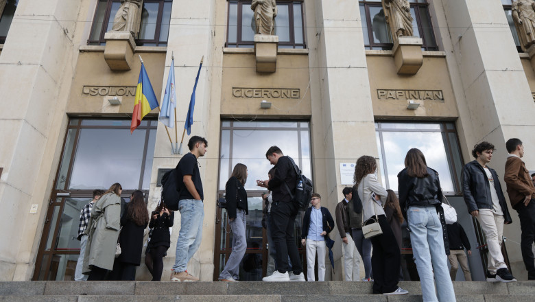 tinerii iesiti din sistemul de protectie sociala care studiaza sau lucreaza vor primi indemnizatie lunara pana la 26 de ani 69b1682757a7e