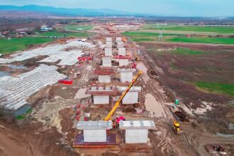 video ultima mare reduta de cucerit pentru autostrada a7 focsani bacau umbrarescu ridica un viaduct urias peste mlastina 69cacbc5c77f0