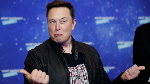 X dă startul unei versiuni beta pentru plăți în cadrul unei licitații caritabile cu William Shatner 1 x launches payments beta with william shatner charity auction 69a871d2cb300