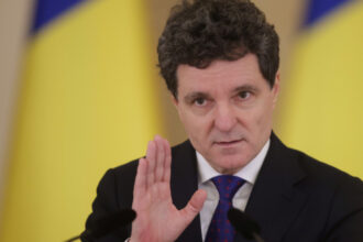 ccr a respins sesizarea lui nicusor dan privind modificarile la legea prosumatorilor actul normativ este constitutional 69f20f9e9403c