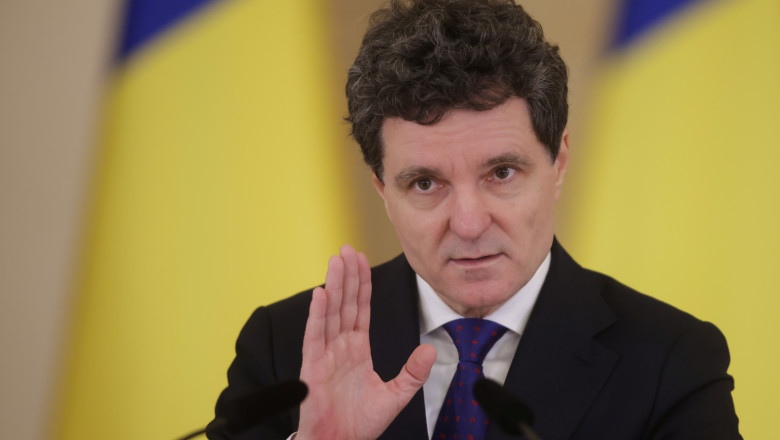 ccr a respins sesizarea lui nicusor dan privind modificarile la legea prosumatorilor actul normativ este constitutional 69f20f9e9403c