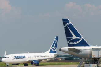 conferinta de presa la sediul tarom angajatii reclama intentia guvernului de a inchide compania incepand cu 30 aprilie 69e749024b631