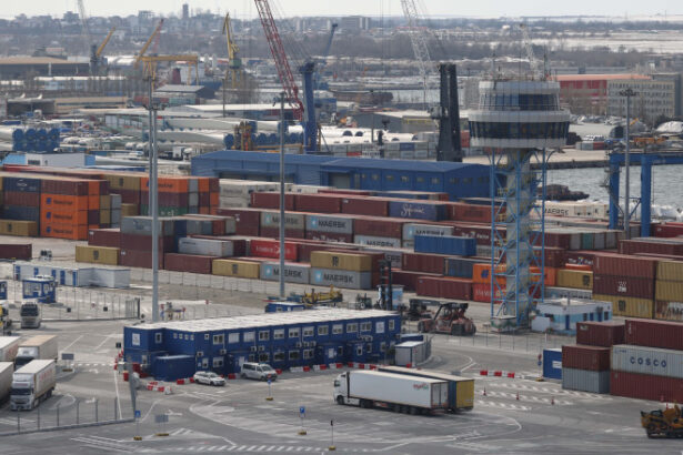 guvernul a aprobat suplimentarea bugetului ministerului transporturilor cu 2816 milioane de lei pentru ce vor fi folositi banii 69d7baf9b5d17