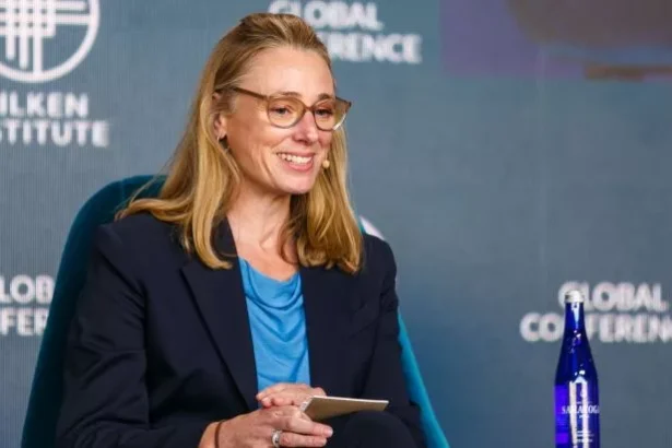 omv emma delaney il inlocuieste din septembrie pe directorul general alfred stern 69e79ed656409