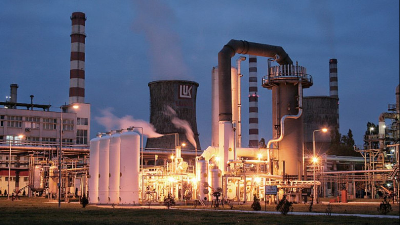 rafinaria petrotel ar trebui sa inceapa sa opereze bogdan ivan 100 nu se va importa petrol din federatia rusa 69f065067e1f4