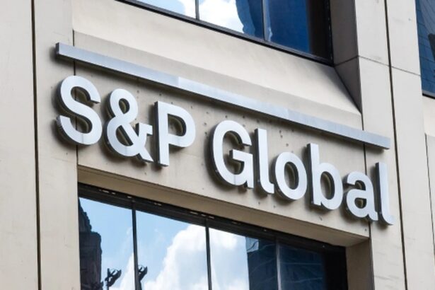 sp avertizeaza ca socurile provocate de scumpirea petrolului ar putea afecta ratingurile tarilor din europa centrala si est inclusiv al romaniei care e pe muchie 69ce9eb40216c