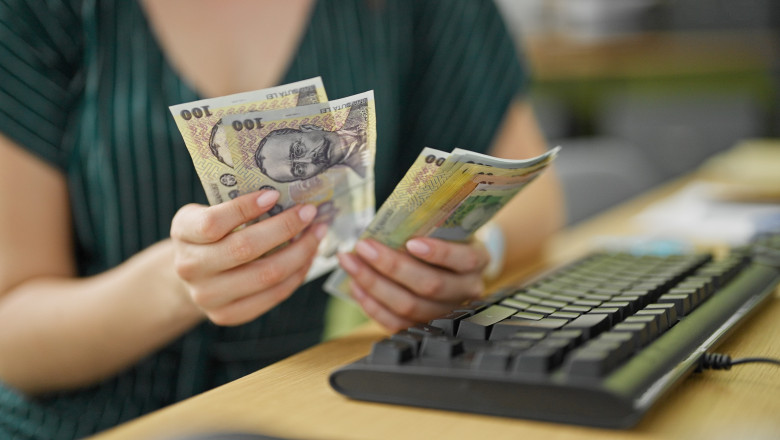 ANPIS a distribuit peste 1,2 miliarde de lei pentru sprijinul alocațiilor pentru copii și alte ajutoare sociale. Care este numărul românilor care au beneficiat de aceste fonduri în aprilie? 1 anpis a virat peste 12 miliarde de lei pentru alocatiile copiilor si alte beneficii sociale cati romani au primit bani in aprilie 6a106dcf95186