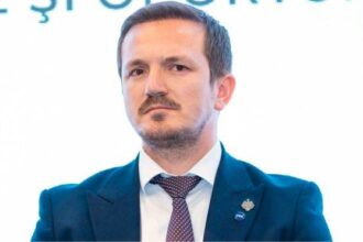 conferinta forumul investitorilor mihai botez camera deputatilor trebuie creata presiune publica pentru ca bursa sa evolueze 6a14b8d404064
