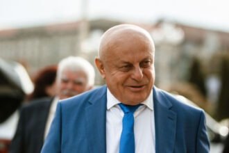 fostul sef al directiei silvice arad a pierdut definitiv procesul cu romsilva instanta il obliga sa returneze bonusul de pensionare 6a05f234c549b