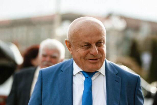 fostul sef al directiei silvice arad a pierdut definitiv procesul cu romsilva instanta il obliga sa returneze bonusul de pensionare 6a05f234c549b