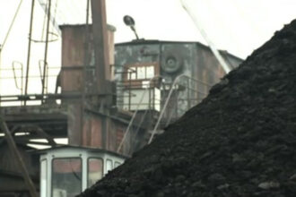 guvernul aloca aproape 350 de milioane de lei pentru inchiderea si ecologizarea minelor din valea jiului 69fded3747241