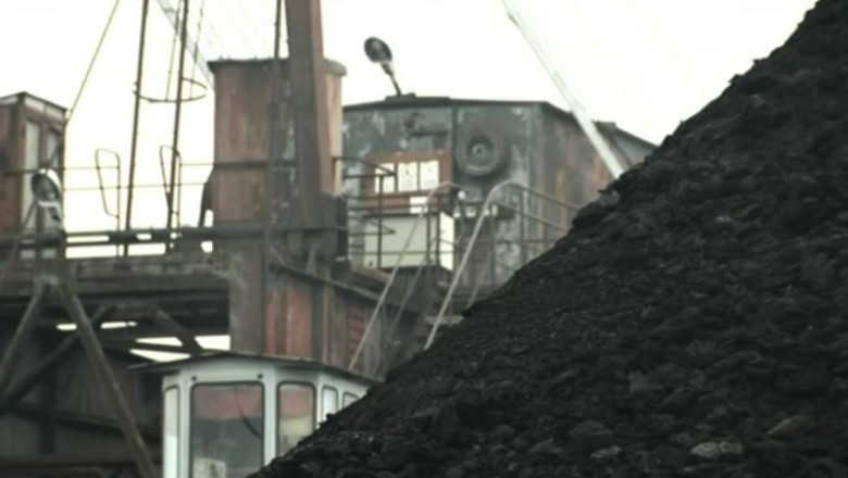 guvernul aloca aproape 350 de milioane de lei pentru inchiderea si ecologizarea minelor din valea jiului 69fded3747241