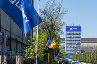 cinci investitori interesati sa preia combinatul siderurgic liberty galati fostul sidex cu cat a scazut pretul de vanzare 6a34e99d5e7f7