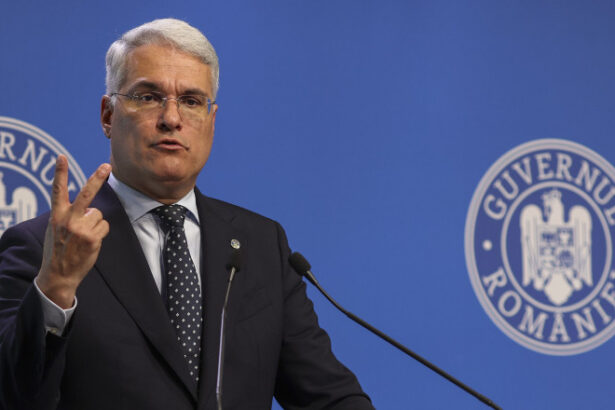 dragos pislaru dupa discutiile cu sindicatele noua lege a salarizarii nu este batuta in cuie vom face corectiile necesare 6a2962d9ab89c
