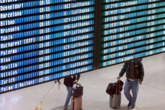 drepturile pasagerilor aerieni pe masa ue sistemul actual este propus pentru reforma de 13 ani cand e termenul limita 6a1ec1c8737b0