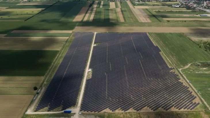 Enery deschide un parc solar impresionant de 54 MW la Titu 1 enery inaugureaza un nou parc fotovoltaic de 54 mw la titu 6a34504eb6cf3