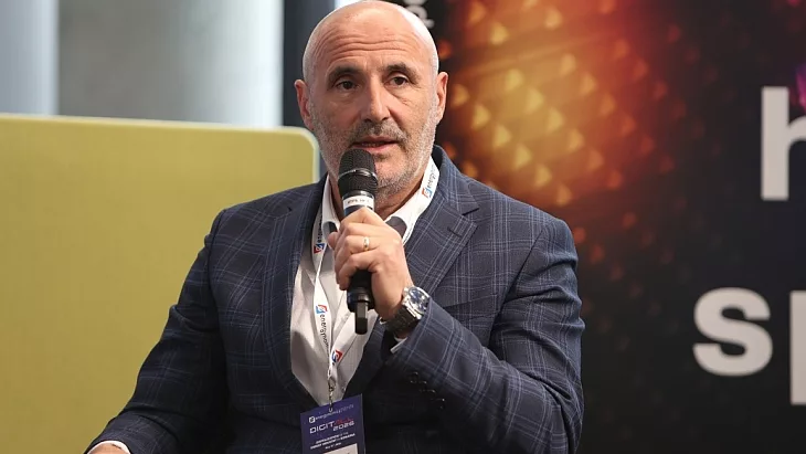 Gabriel Tache (Eaton Electric): România ar putea să-și dubleze capacitatea centrelor de date 1 gabriel tache eaton electric romania si ar putea dubla numarul centrelor de date 6a27f43d1185c