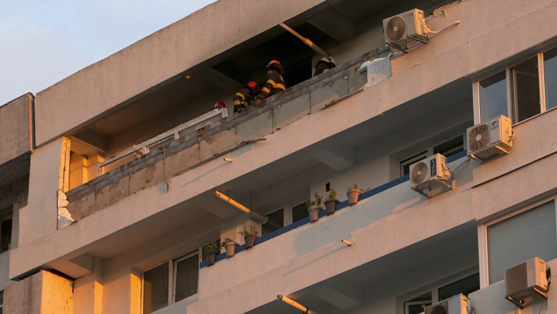 Ajutoare de până la 30.000 de lei pentru victimele incidentului cu drona din Galați, aprobate de Guvern 1 guvernul a aprobat ajutoare de pana la 30 000 de lei pentru persoanele afectate de drona care a lovit un bloc din galati 6a20078991203