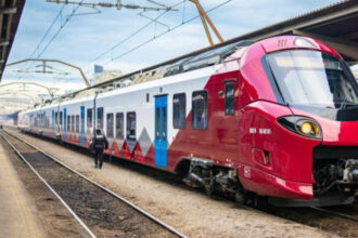 noi trenuri electrice intra in circulatie pe ruta bucuresti nord cluj napoca si retur 6a43d5efc89a8