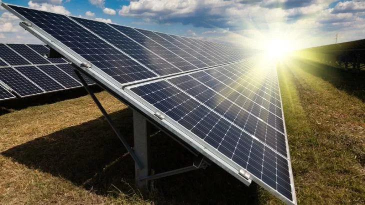 OMV Petrom a aprobat investiția de 300 de milioane de euro într-un proiect solar în Bulgaria 1 omv petrom a luat decizia finala de investitie pentru un proiect solar de 300 mil euro din bulgaria 6a313cc3a2d4b