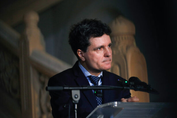 presedintele nicusor dan a cerut parlamentului reexaminarea modificarilor din legea minelor ce prevederi contesta 6a314bd3cb504