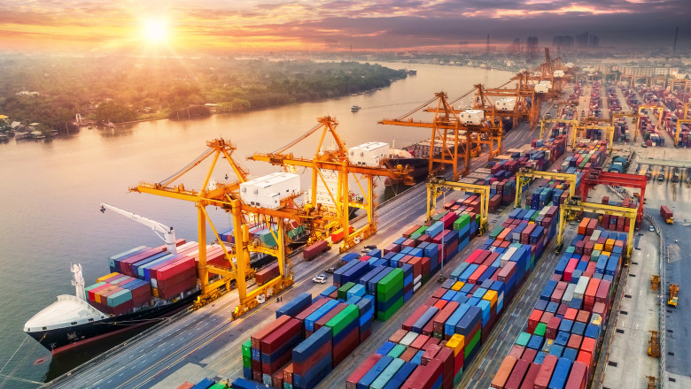 România își îmbunătățește deficitul comercial, dar rămâne în urma exporturilor până în 2026 1 romania continua sa importe mai mult decat exporta deficitul balantei comerciale s a redus cu 7 in 2026 6a27e025b63d5