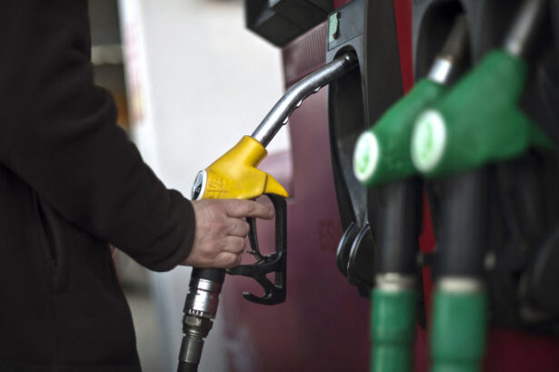 scumpirea carburantilor in parlament s a propus prelungirea plafonarii dar masura s a lovit deja de blocajul dintre psd pnl si udmr 6a42998c0d668